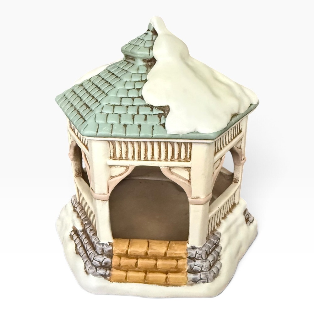 Vintage 1990 Lefton Colonial Village Snow Gazebo Figurine 07925 Byron Wood
